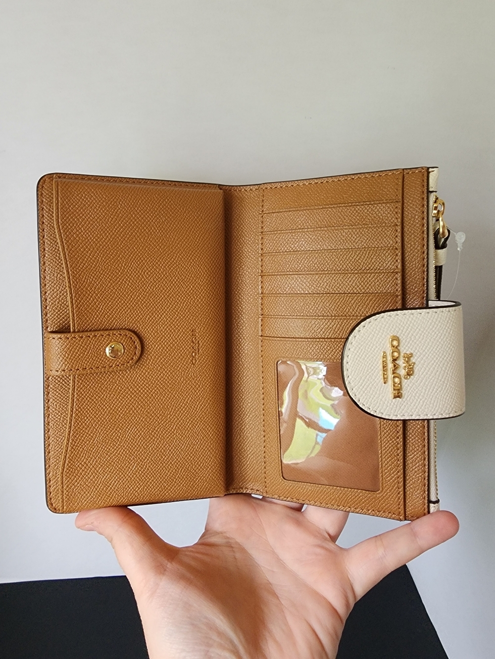 ✨️NWT✨️ Coach Tech Wallet, Chalk, 2022, $129 MSRP - Picture 4 of 7